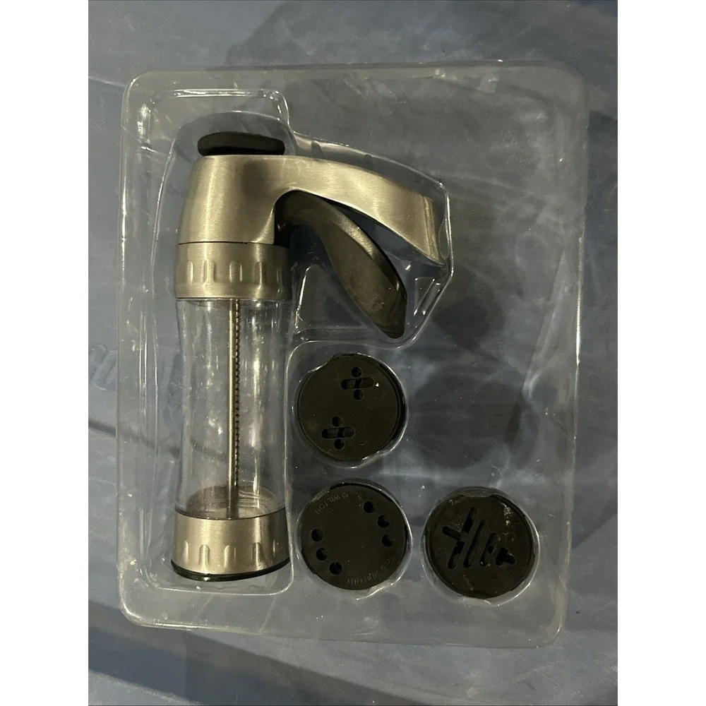 Wilton Preferred Press Cookie Press With 16‎ Disc Designs